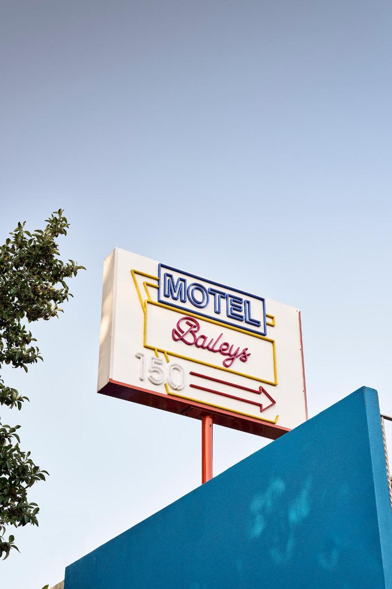 Baileys Parkside Motel By Vetroblu Perth Exteriör bild