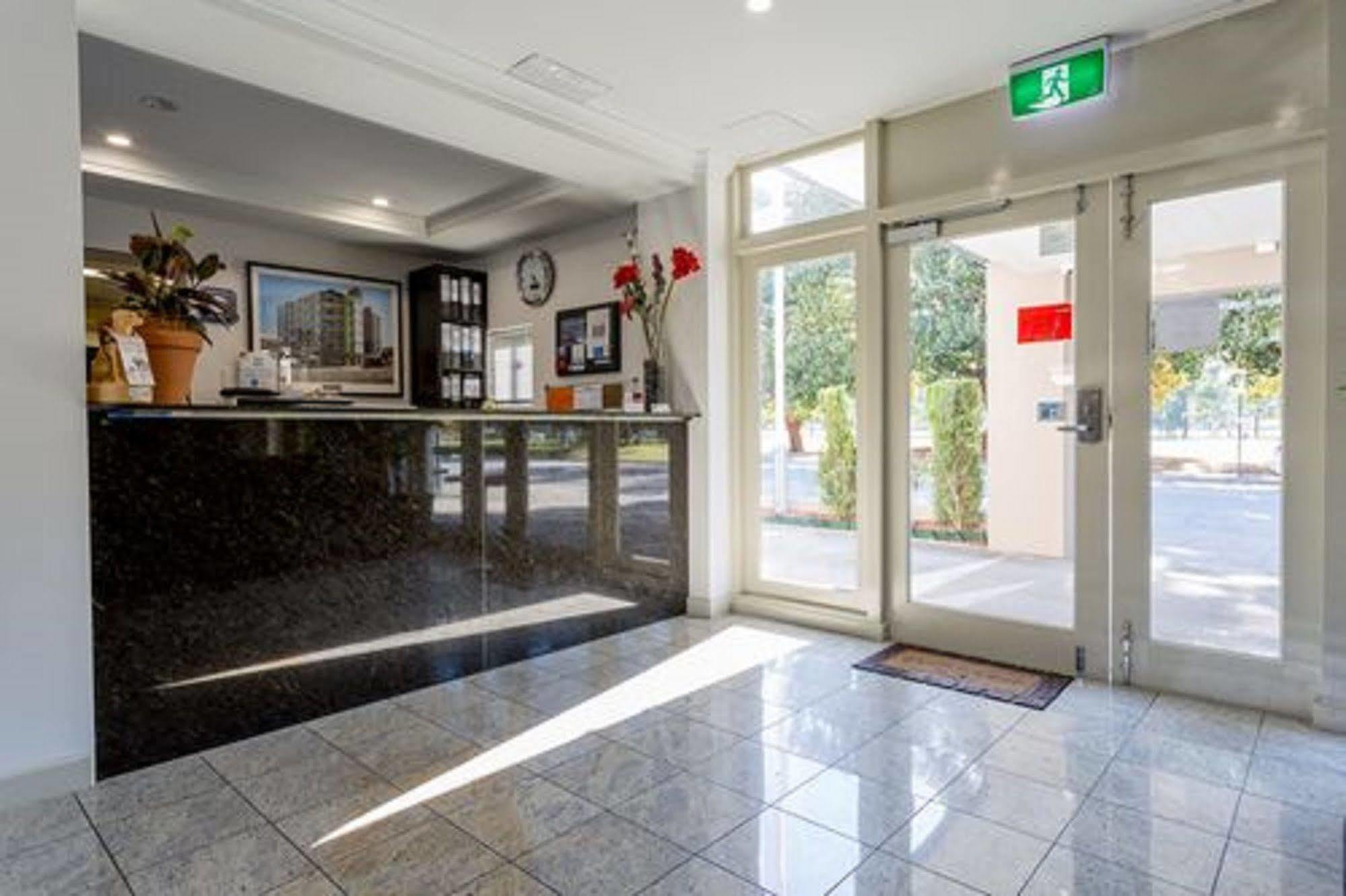 Baileys Parkside Motel By Vetroblu Perth Exteriör bild